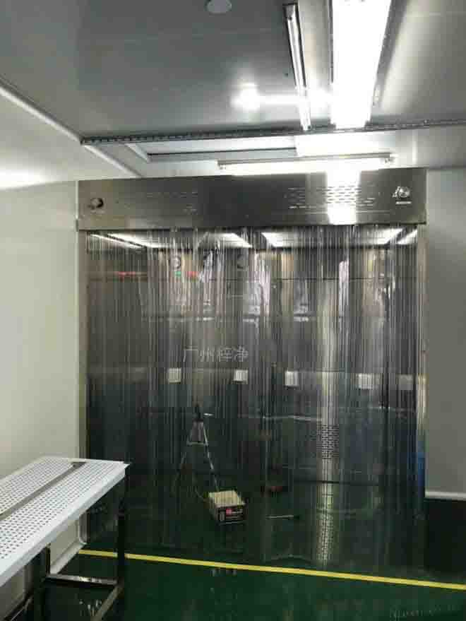 負壓稱量罩結構圖由初效、中效、高效、風機等部件組成